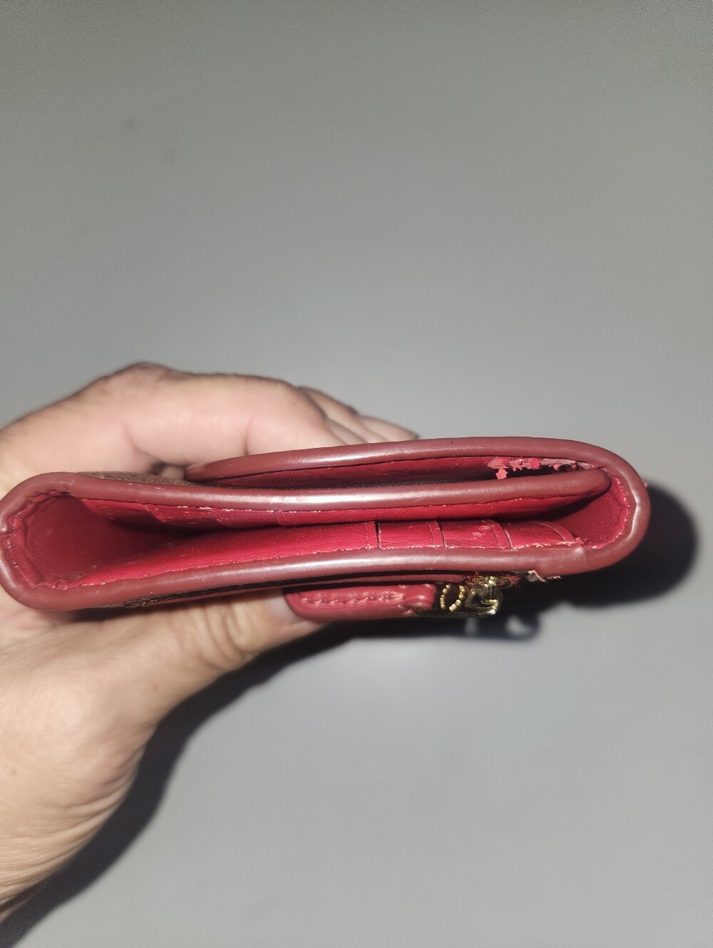 Coach Signature Wallet - Picture 8 of 9